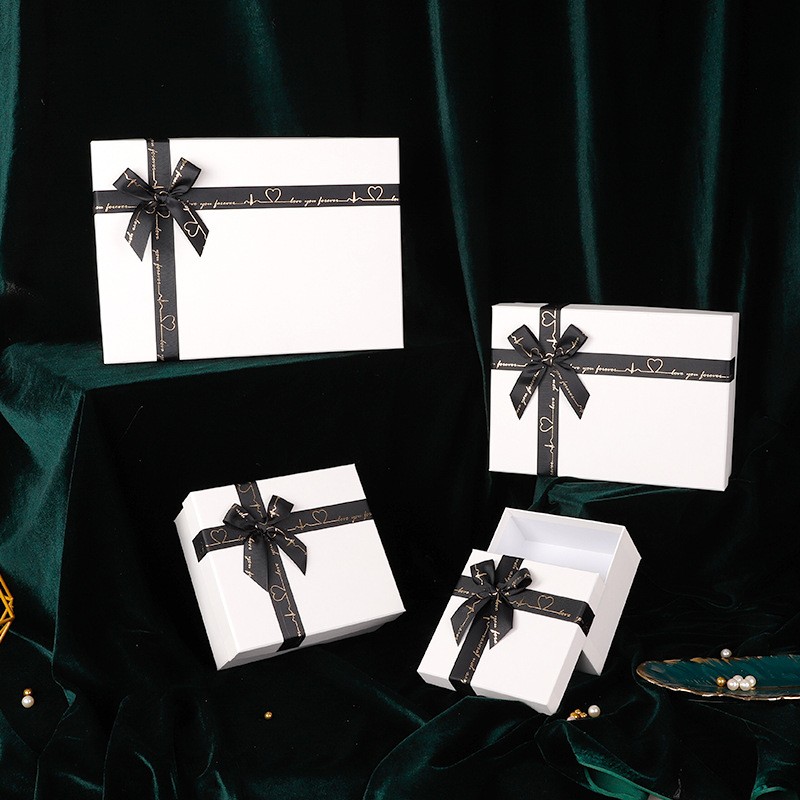 Embalagem de roupas personalizadas requintadas com tampa caixa de presente pacote de papelão caixa de embalagem de sapato caixa de papelão ondulado
