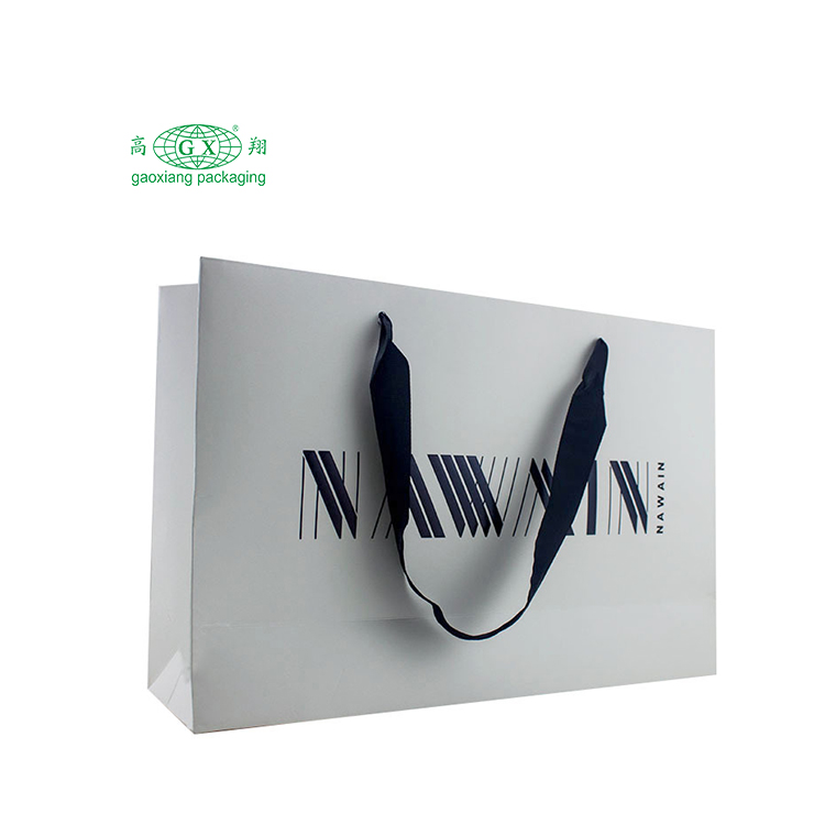 Saco de papelão impresso com logotipo completo roxo personalizado de luxo com alça de laço de fita para caixas de compras de presentes