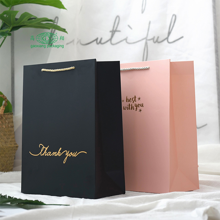 Atacado logotipo personalizado caixa de papel embalagem sapatos preto e branco caixa de papel reciclado para roupas